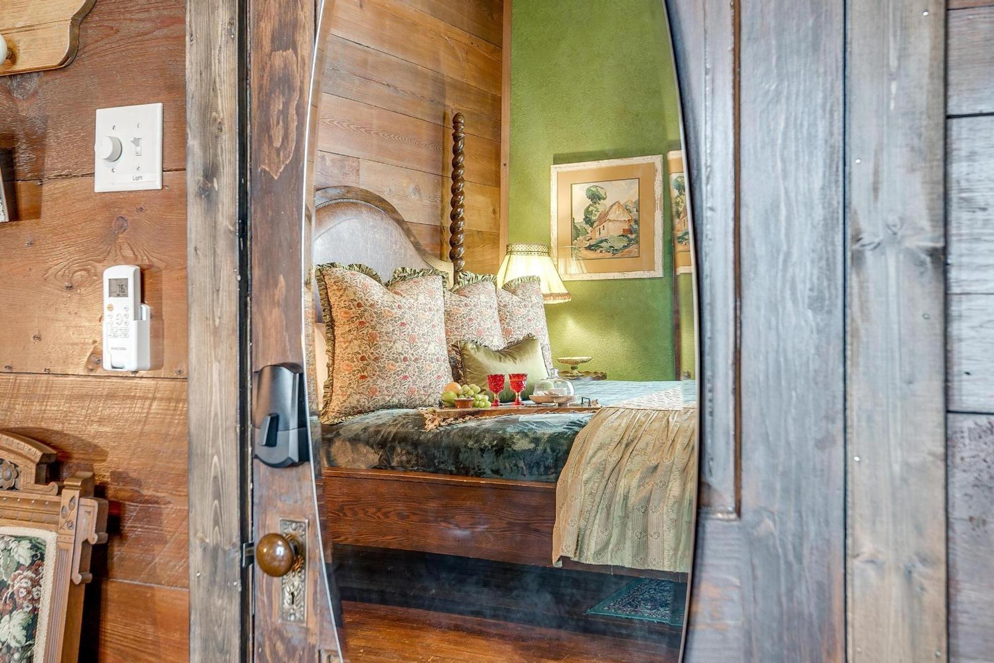 The Gallery House Boutique Hotel Stephenville Dış mekan fotoğraf