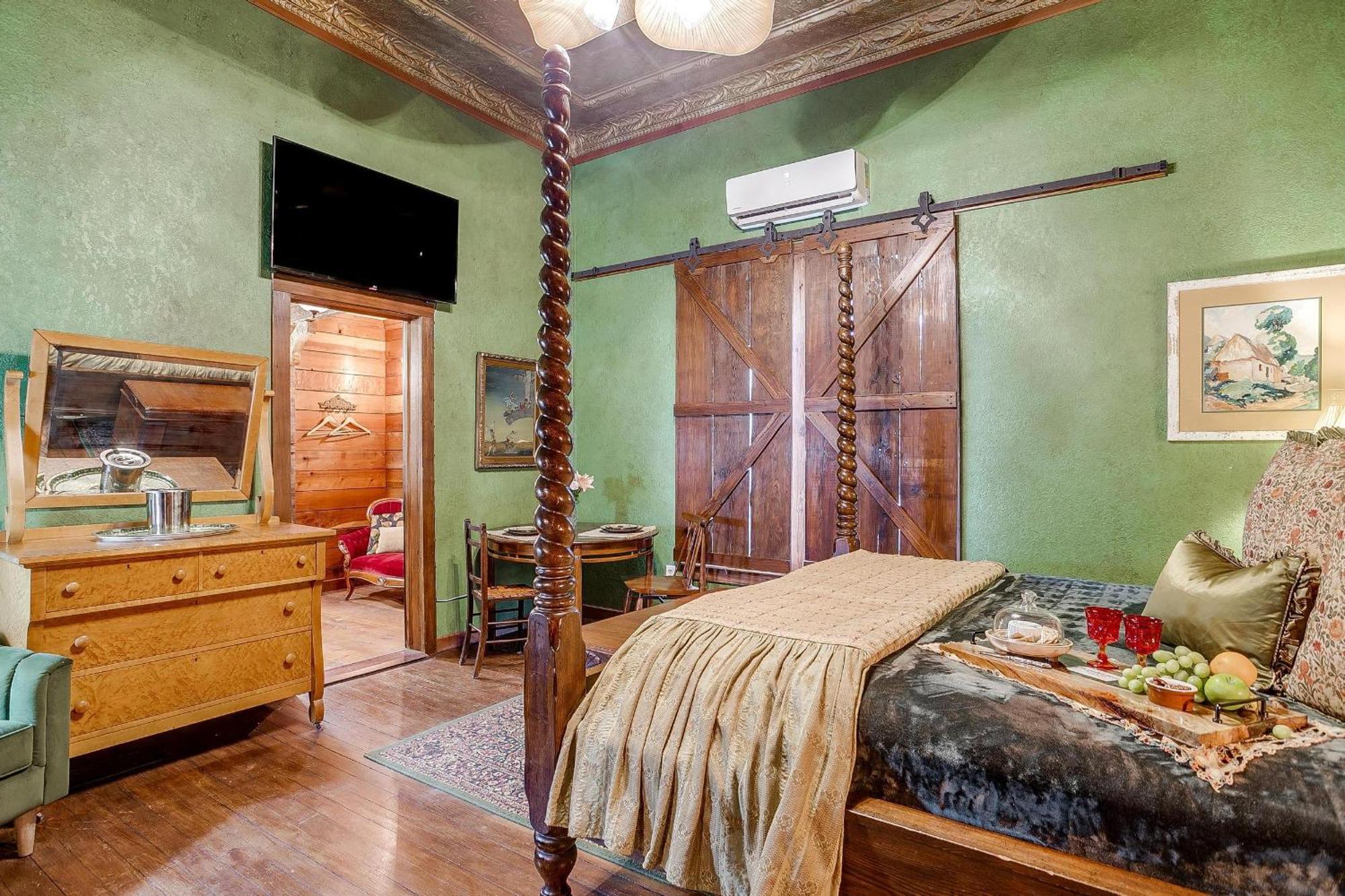 The Gallery House Boutique Hotel Stephenville Dış mekan fotoğraf